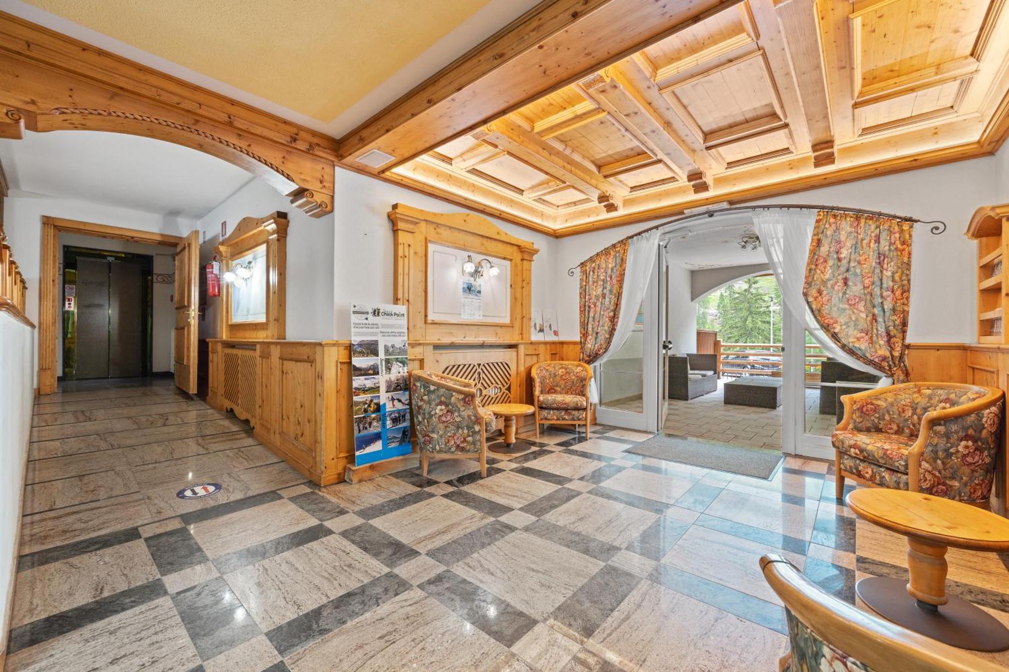 Aparthotel Princess Canazei Exterior photo